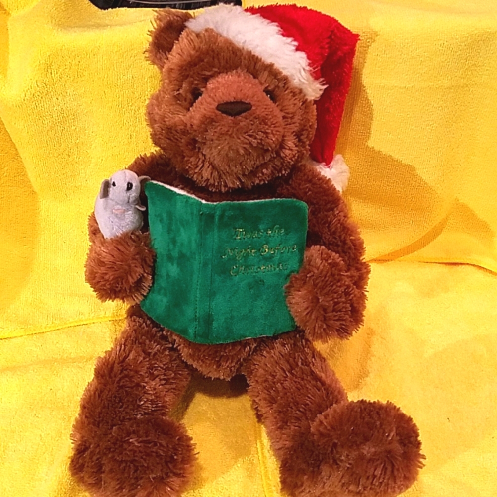 GUND STORYTIME "TWAS THE NIGHT BEFORE CHRISTMAS " PLUSH BEAR.